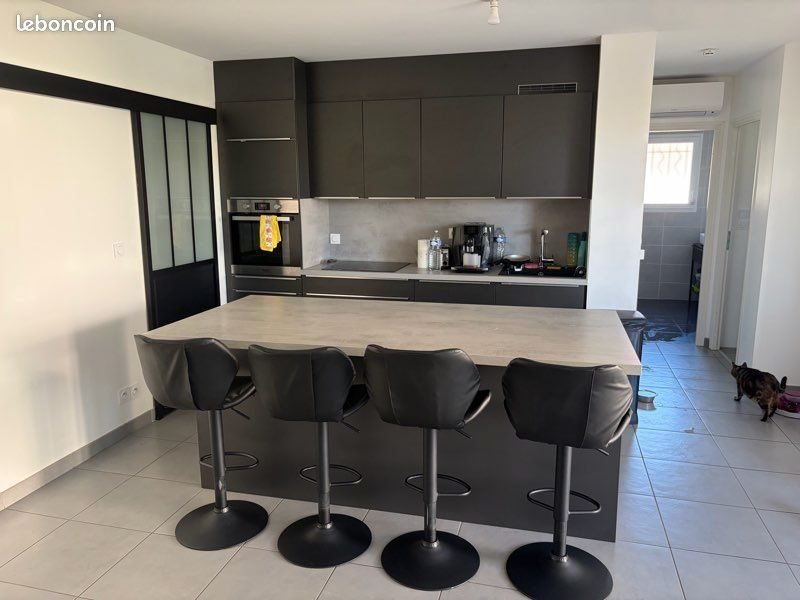 Appartement à louer, 70m², Sablons