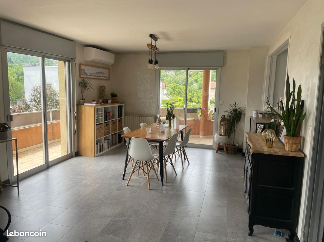 Appartement à louer, 80m², Seyssins