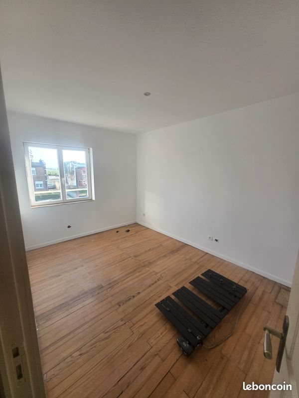 Maison à louer, 75m², Avesnes-les-Aubert