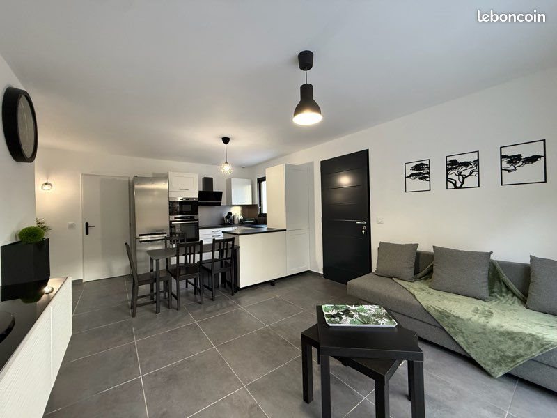 Maison à louer, 80m², Garéoult
