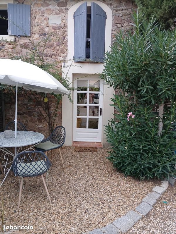 Appartement à louer, 30m², La Crau
