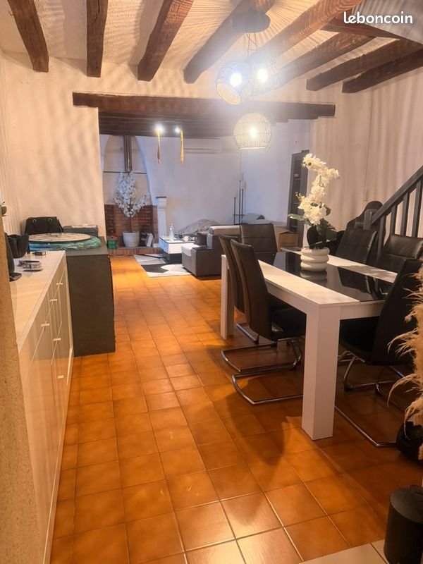Maison à louer, 77m², Avoise