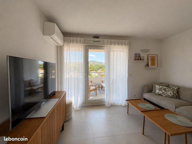 Appartement à louer, 30m², Antibes