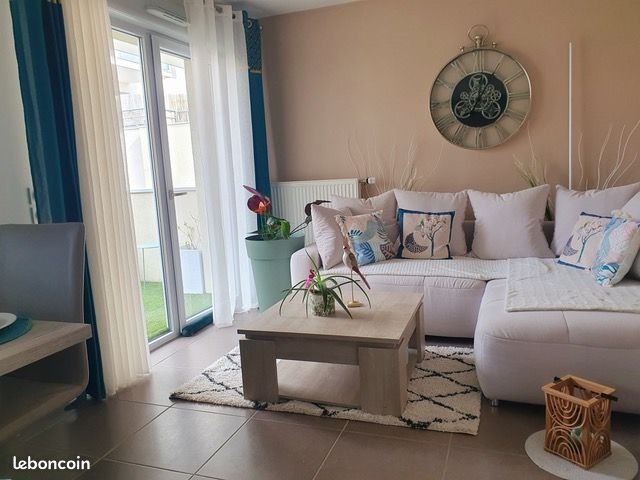 Appartement à louer, 49m², Gex
