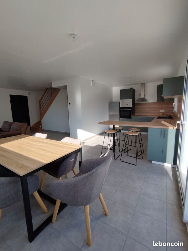 Maison à louer, 90m², Guignen