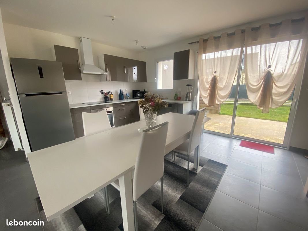 Maison à louer, 106m², Bédée