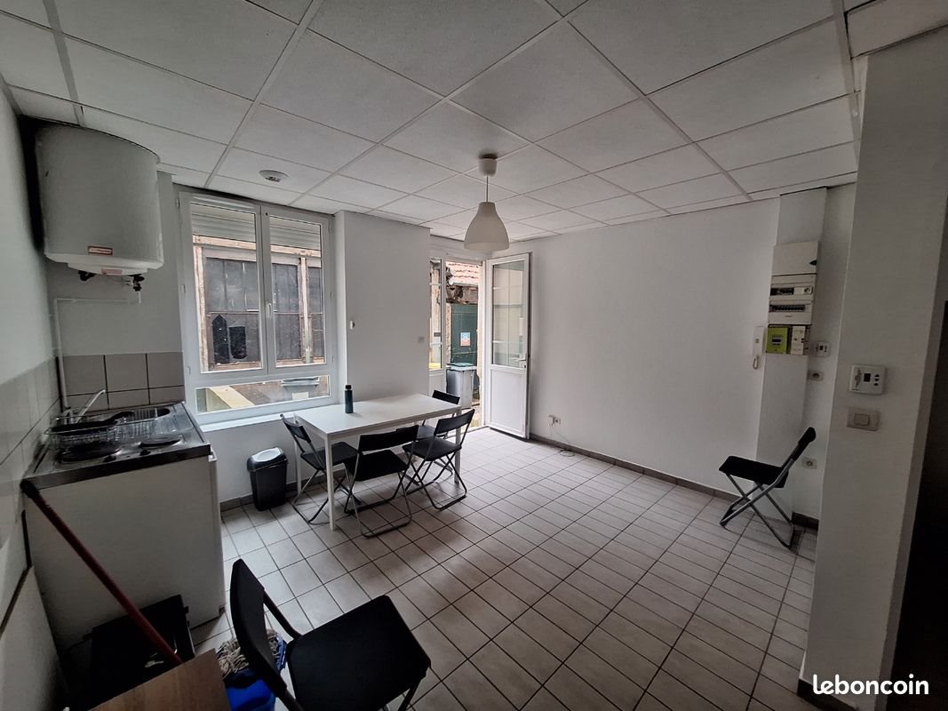 Appartement à louer, 28m², Saint-Étienne