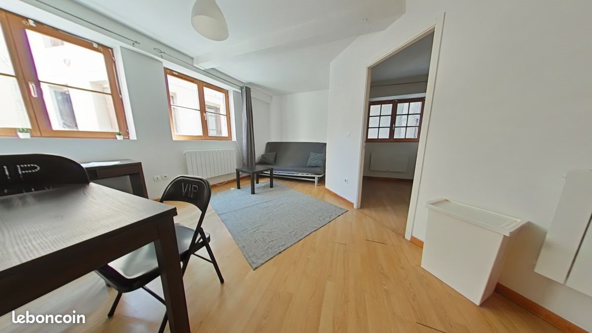 Appartement à louer, 33m², Saint-Etienne