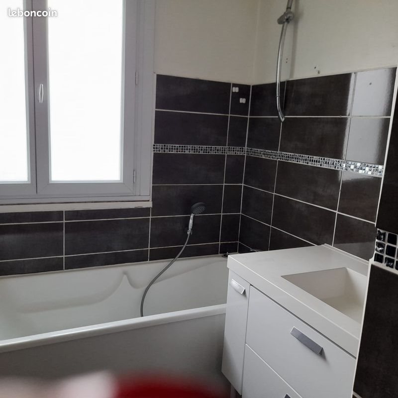 Maison à louer, 80m², Torteron
