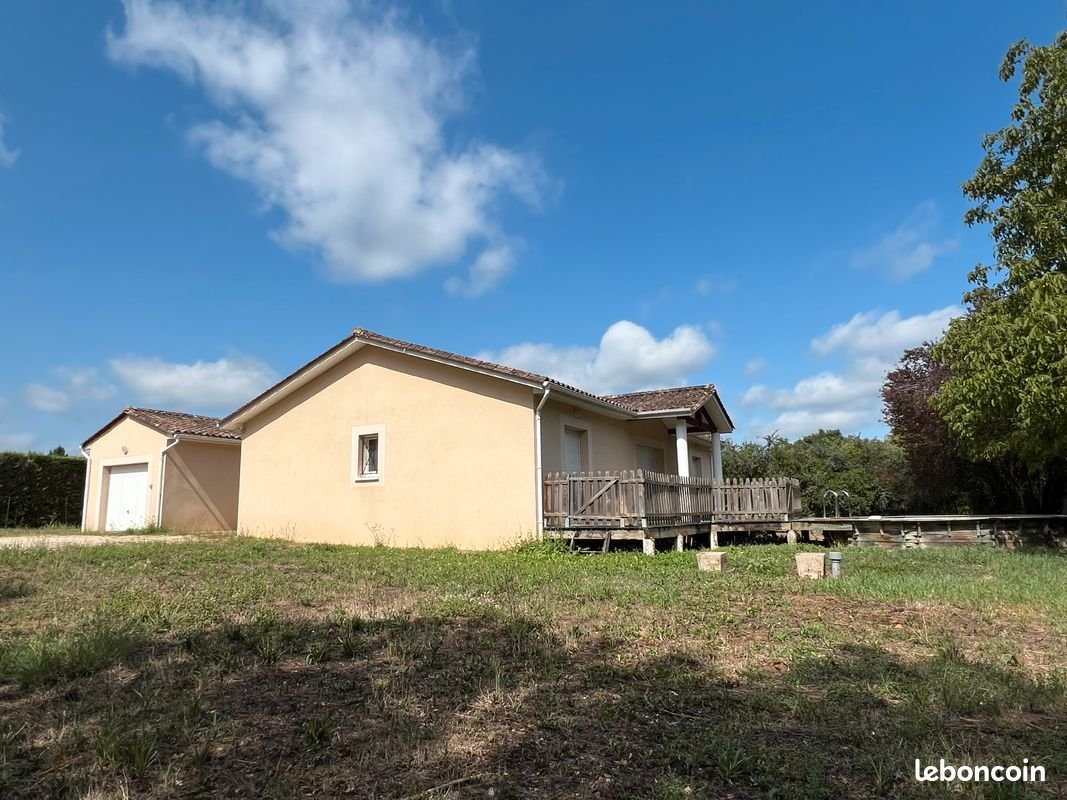Maison à louer, 104m², Brantôme
