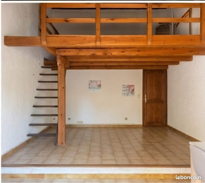 Appartement à louer, 25m², Lambesc