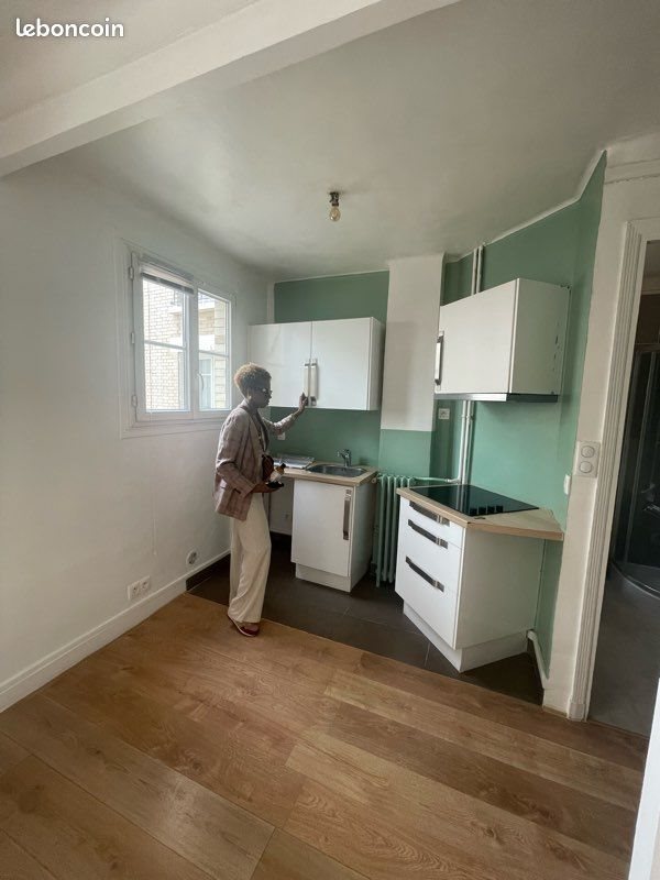 Appartement à louer, 23m², Courbevoie