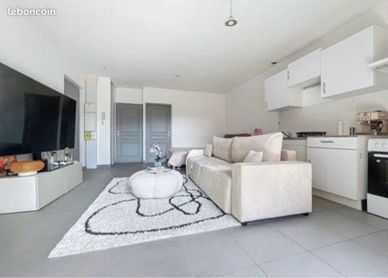 Appartement à louer, 37m², Ecully