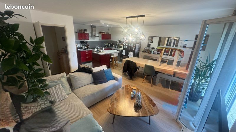Appartement à vendre, 68m², Saint-Cergues