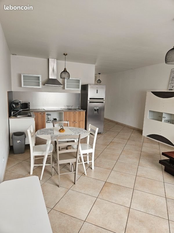 Appartement à louer, 58m², Borgo