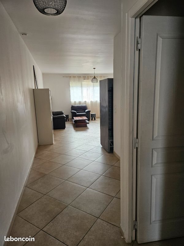 Appartement à louer, 58m², Borgo