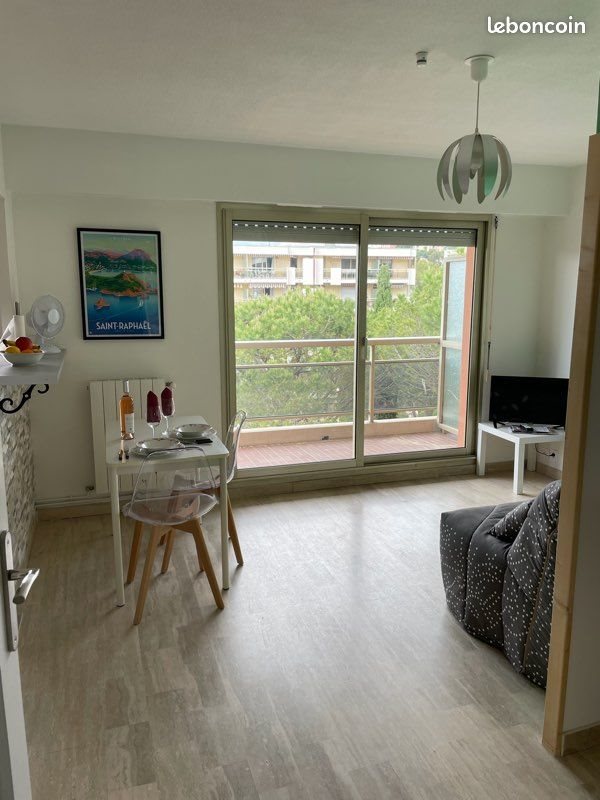 Appartement à louer, 30m², Saint-Raphaël