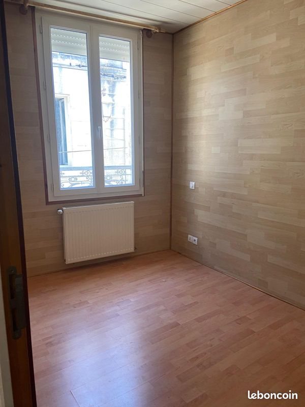 Appartement à louer, 30m², Niort