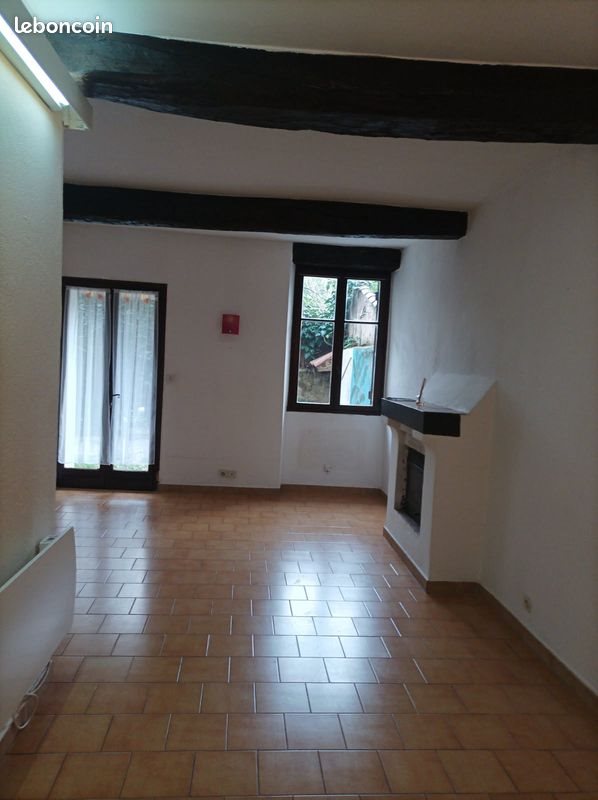 Appartement à louer, 50m², Trans-en-Provence