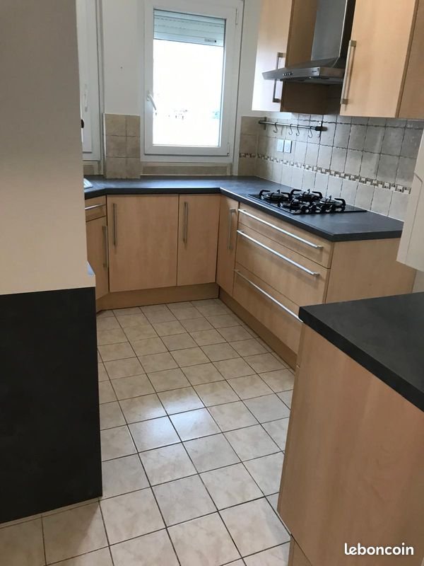 Appartement à louer, 45m², Maurepas