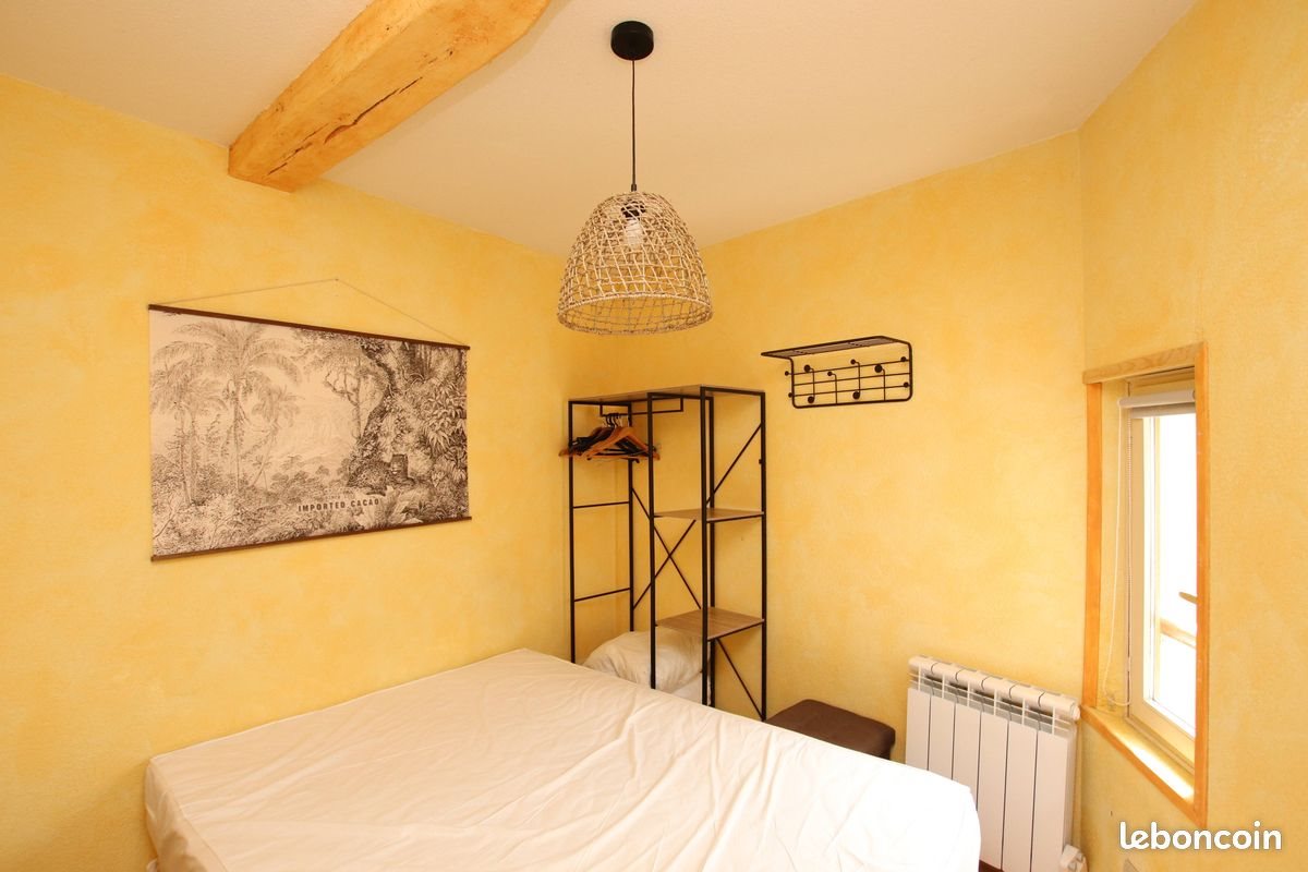 Appartement à louer, 28m², Riez