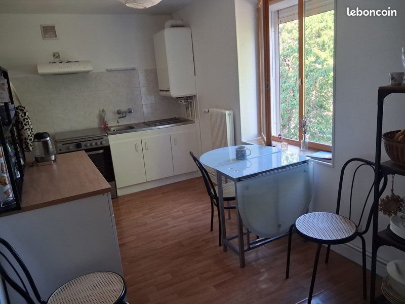 Appartement à louer, 75m², Sedan