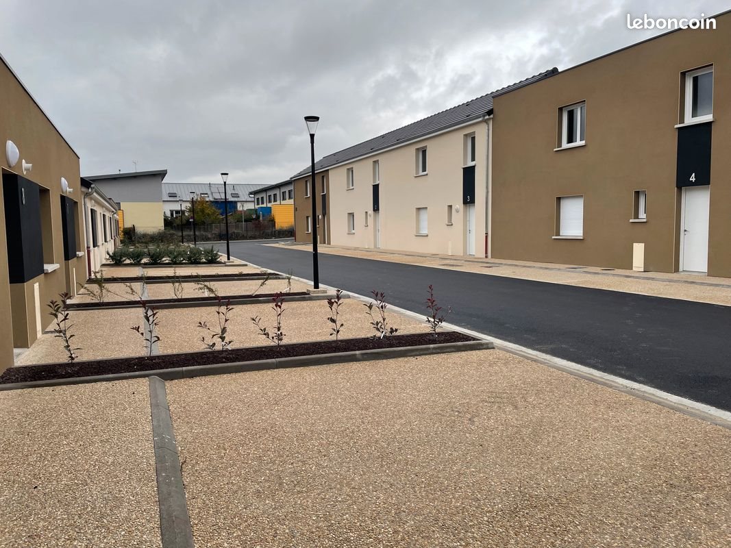 Maison à louer, 83m², Pont-Sainte-Marie