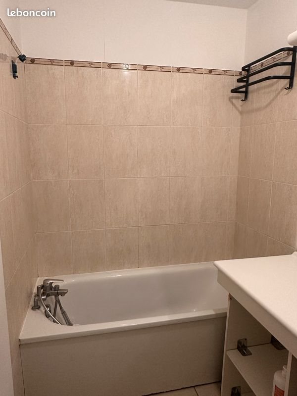 Appartement à louer, 29m², Cergy