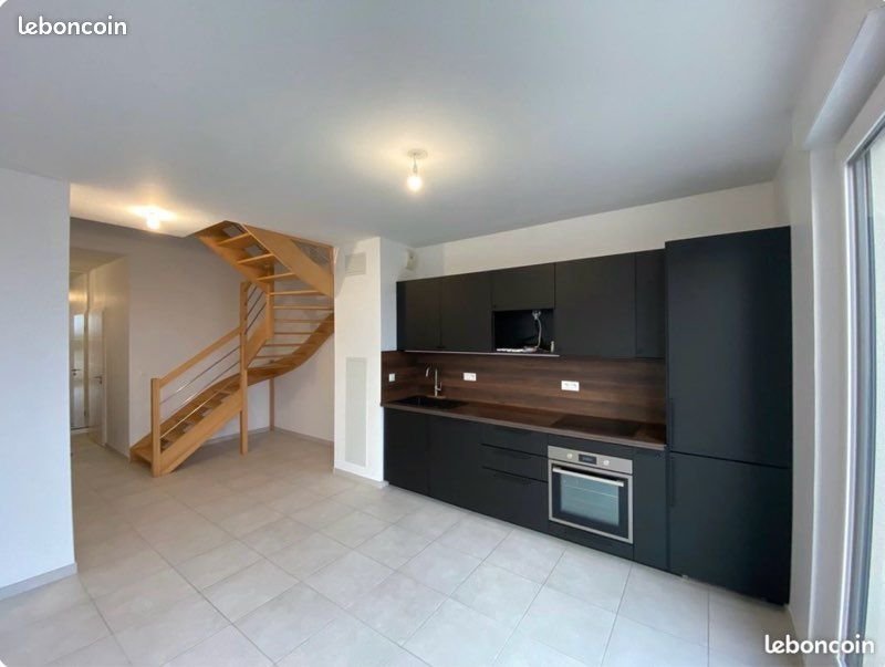 Appartement à louer, 76m², Marseille 8ème