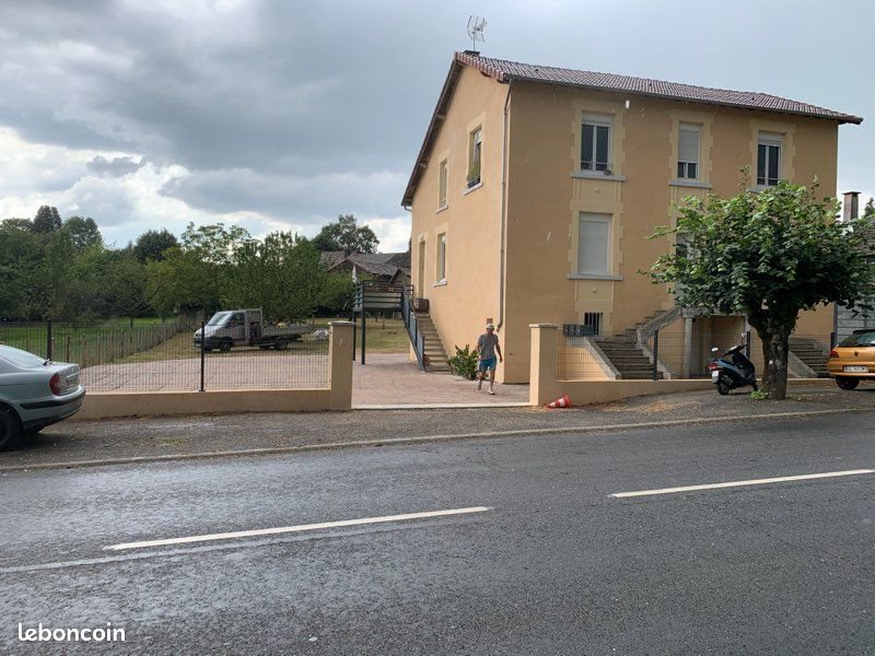 Appartement à louer, 45m², Châlus