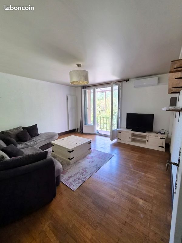 Appartement à louer, 70m², Saint-Egrève