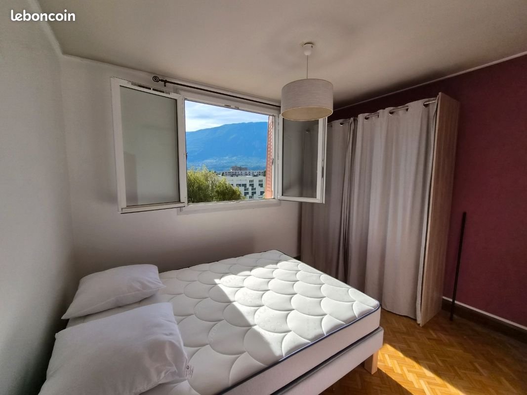 Appartement à louer, 70m², Saint-Egrève