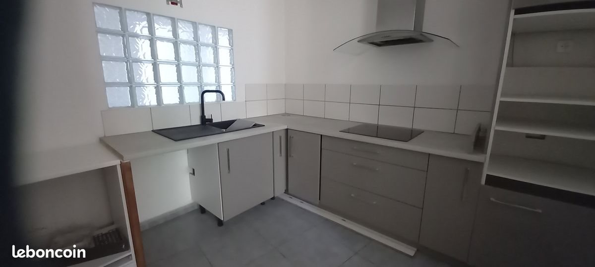 Appartement à louer, 64m², Apt