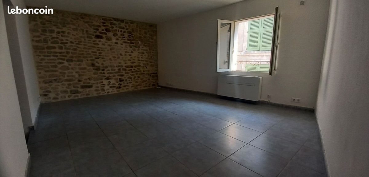 Appartement à louer, 64m², Apt