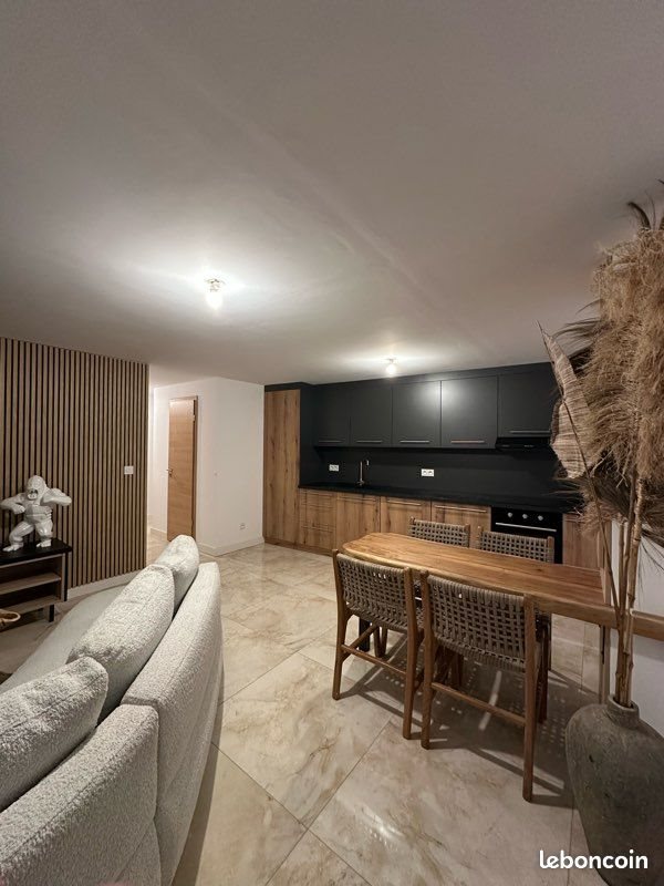 Appartement à louer, 70m², Lemud