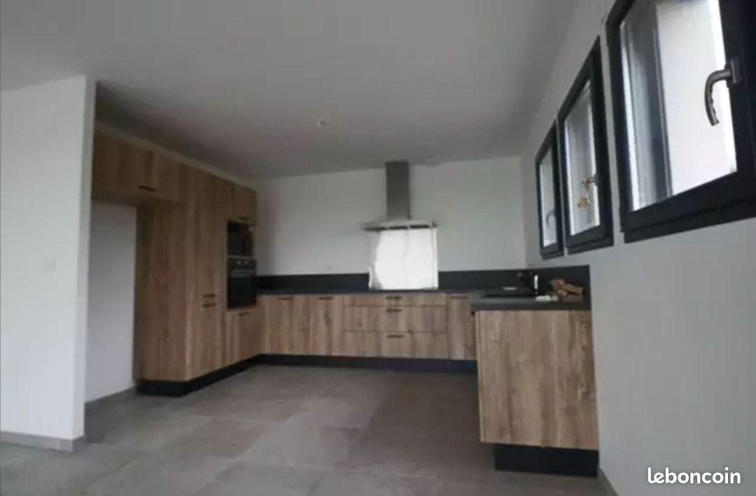 Maison à vendre, 136m², Tauves