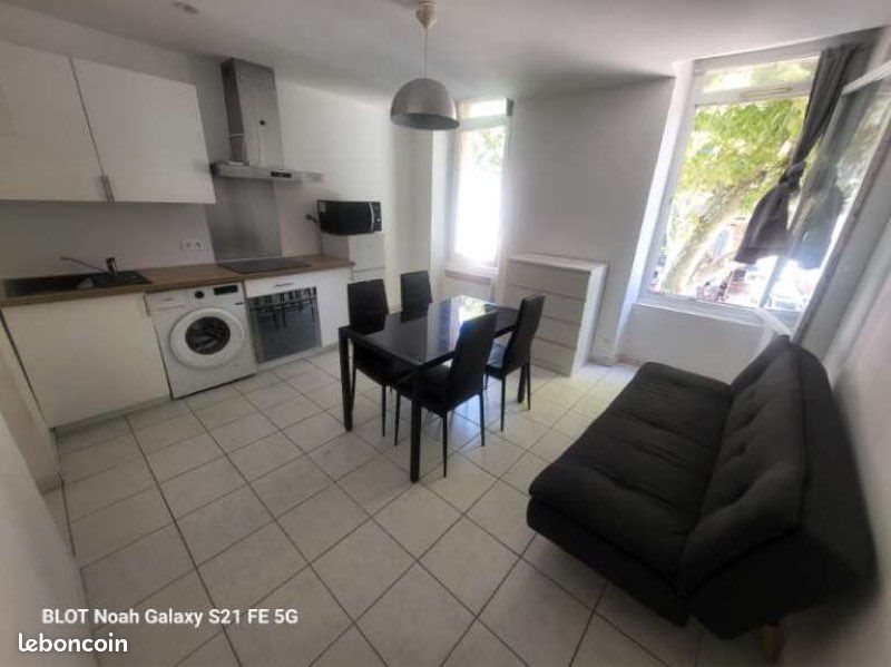 Appartement à louer, 30m², Trets