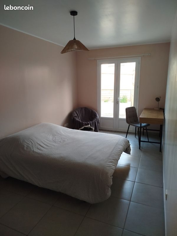 Appartement à louer, 34m², Saintes