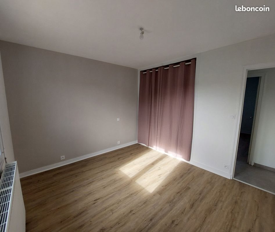 Maison à louer, 90m², Saint-Maurice-de-Lignon