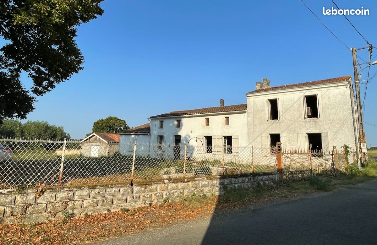 Maison à vendre, 360m², Soulignonne