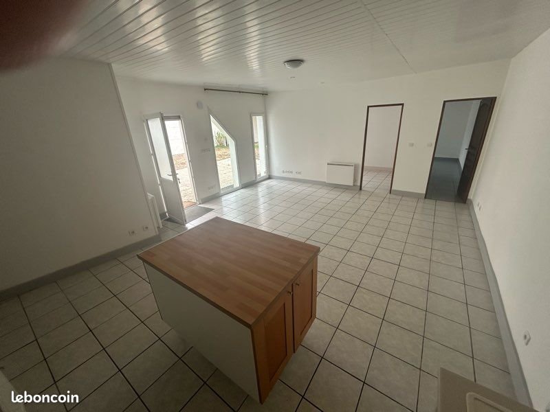 Maison à louer, 72m², Hanvec