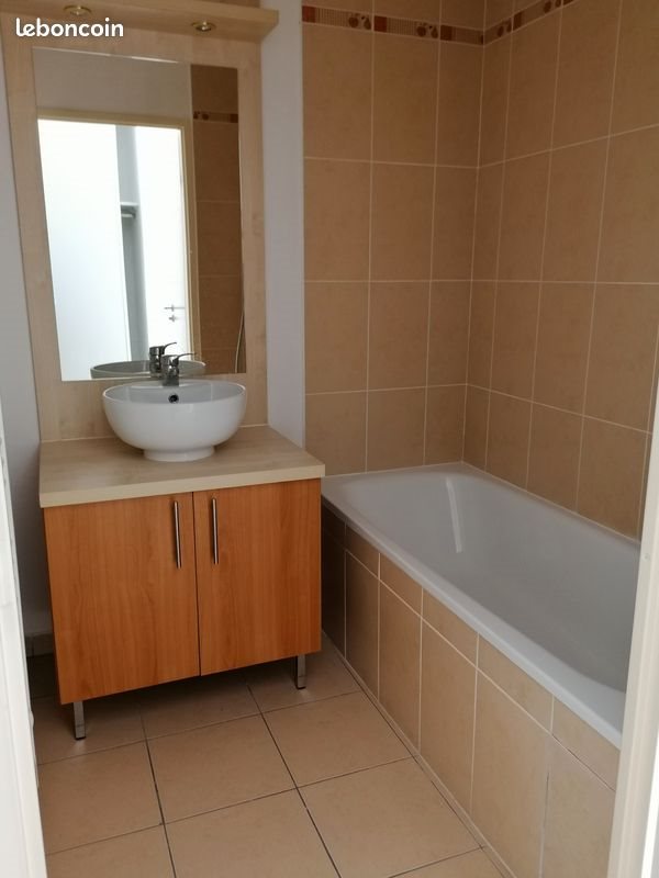 Appartement à louer, 36m², Saint-Quentin-de-Baron