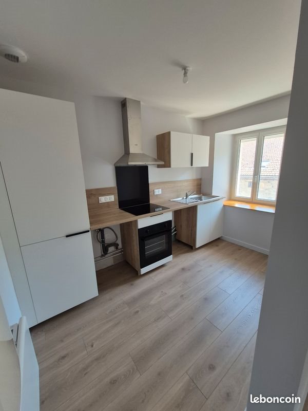 Appartement à louer, 50m², Pont-de-Labeaume