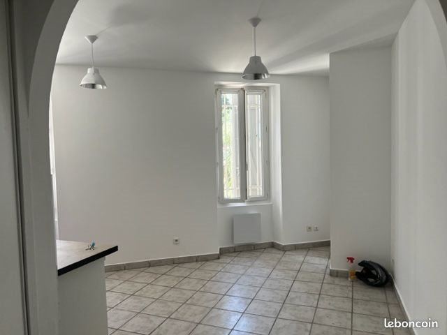 Appartement à louer, 28m², Marseille 11ème