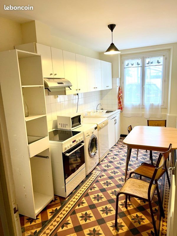 Maison à louer, 80m², Briatexte