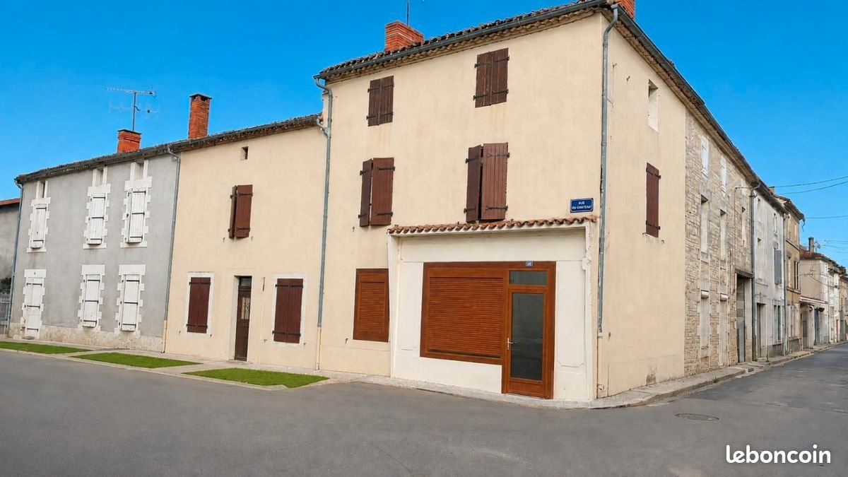Maison à vendre, 126m², Mansle