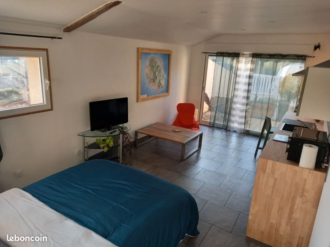 Appartement à louer, 26m², Saint-Barthélemy-de-Vals