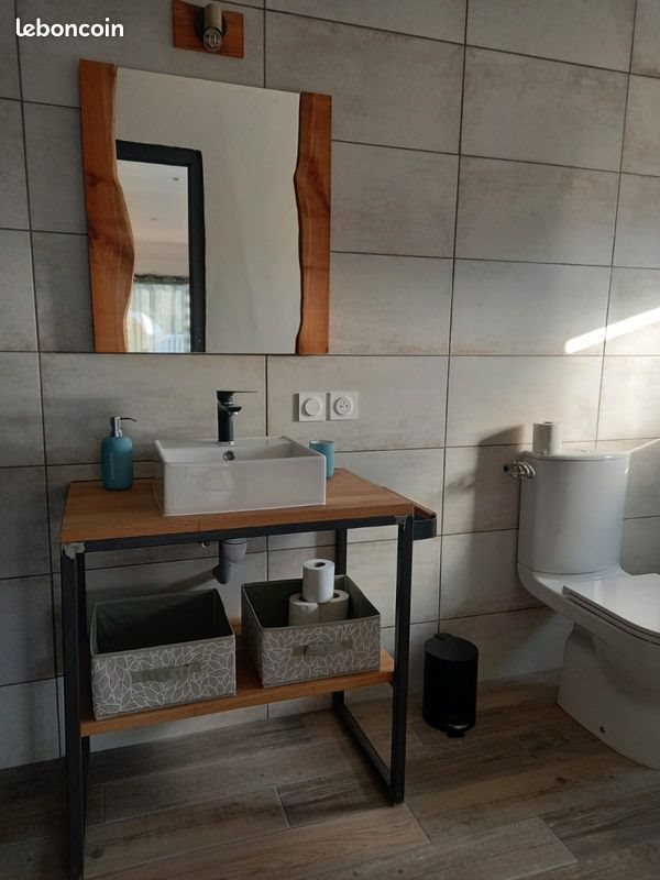 Appartement à louer, 26m², Saint-Barthélemy-de-Vals