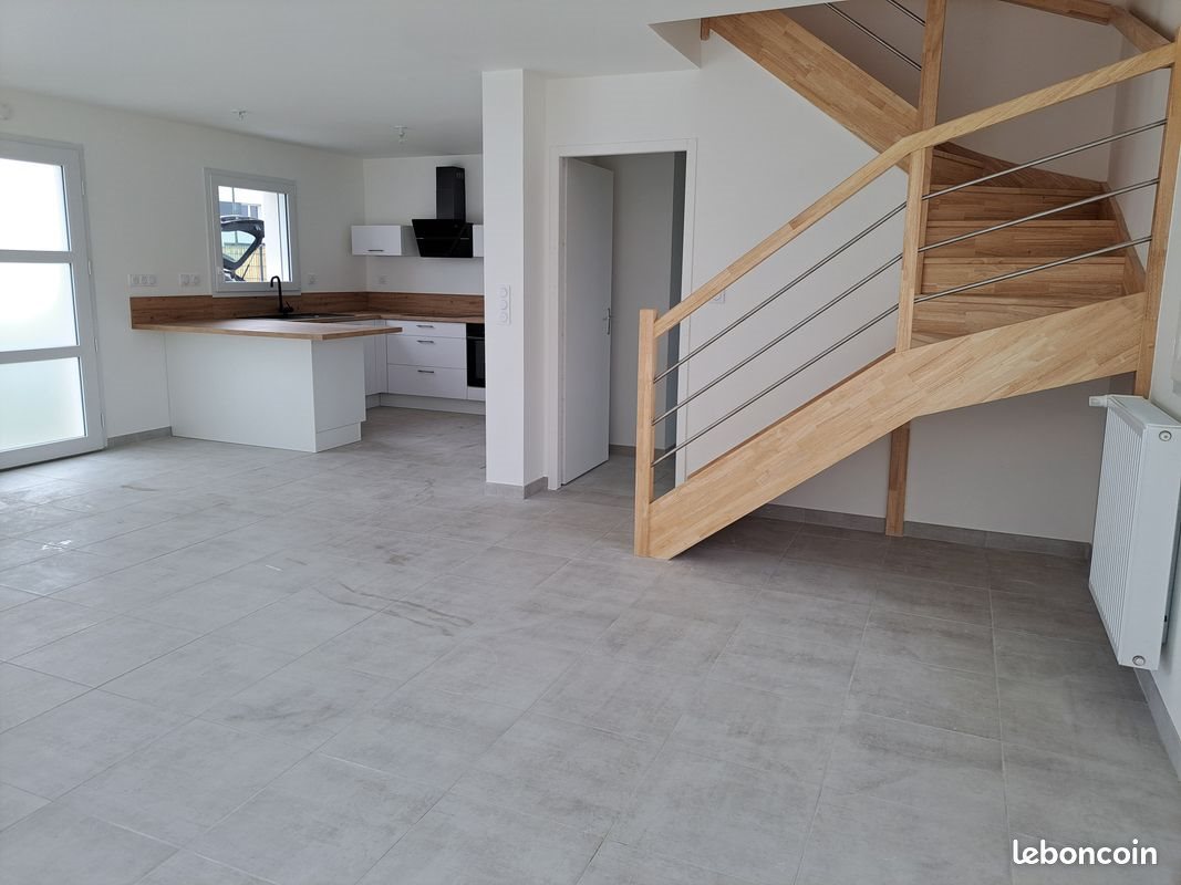 Maison à louer, 86m², Milizac