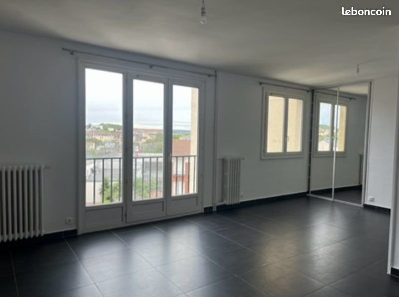 Appartement à louer, 62m², Nanterre